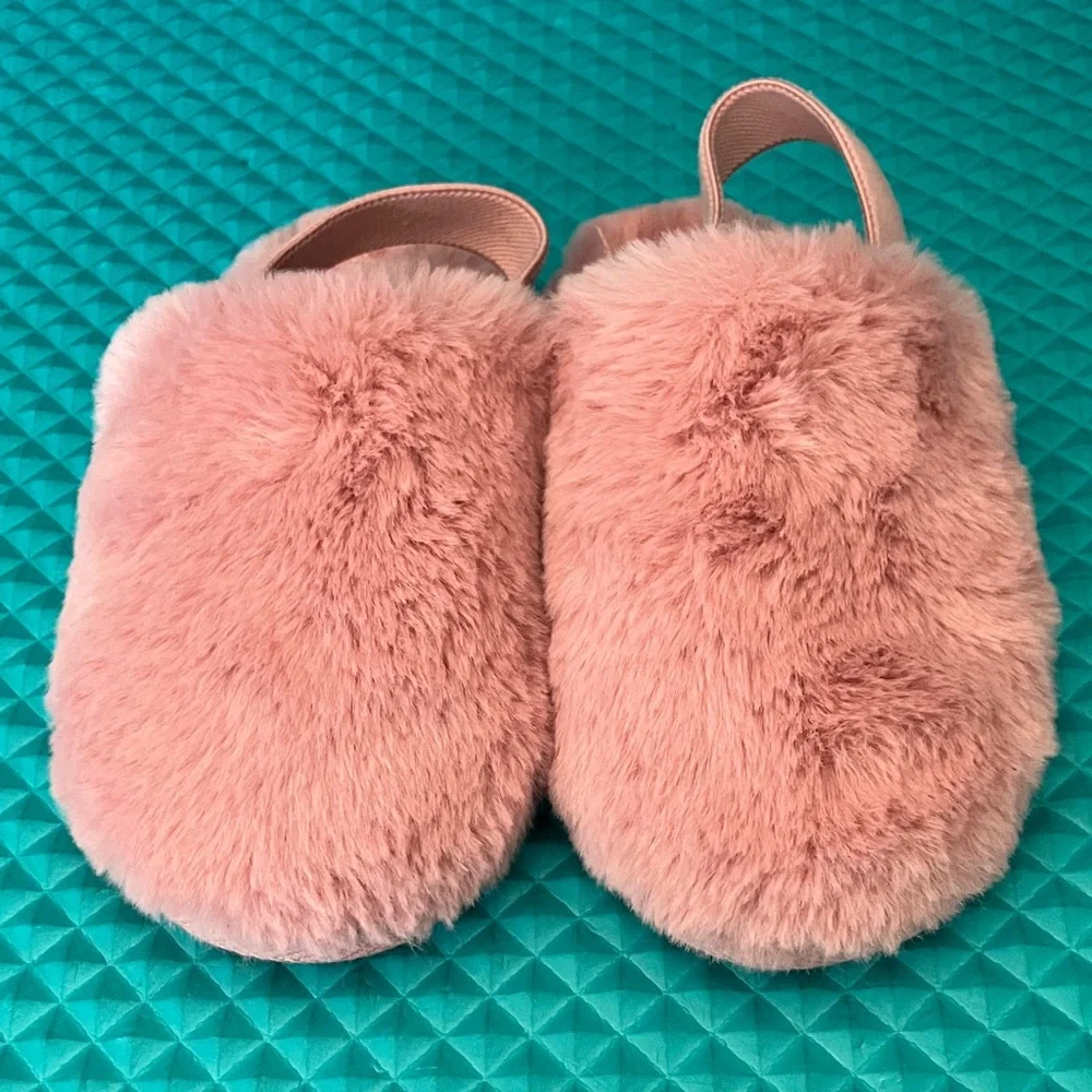 NEW - CAT & JACK Toddler Nova Puff Scuff Slippers | L 9-10